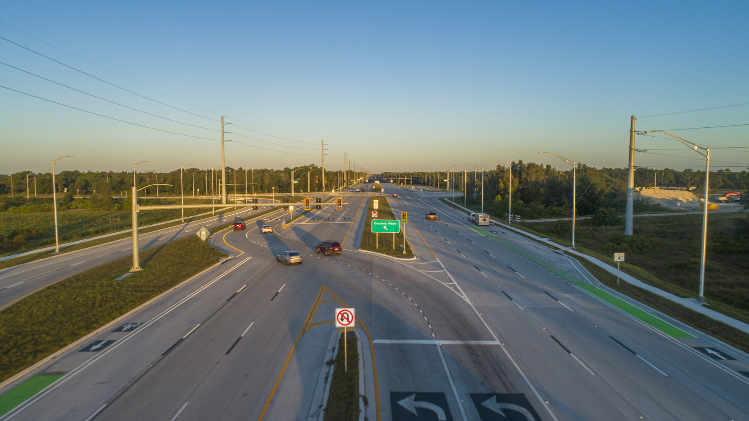 The CFI crossover displaced left turn-lane improves safety and expands traffic flow. Photo courtesy of Mark Gall Photography.