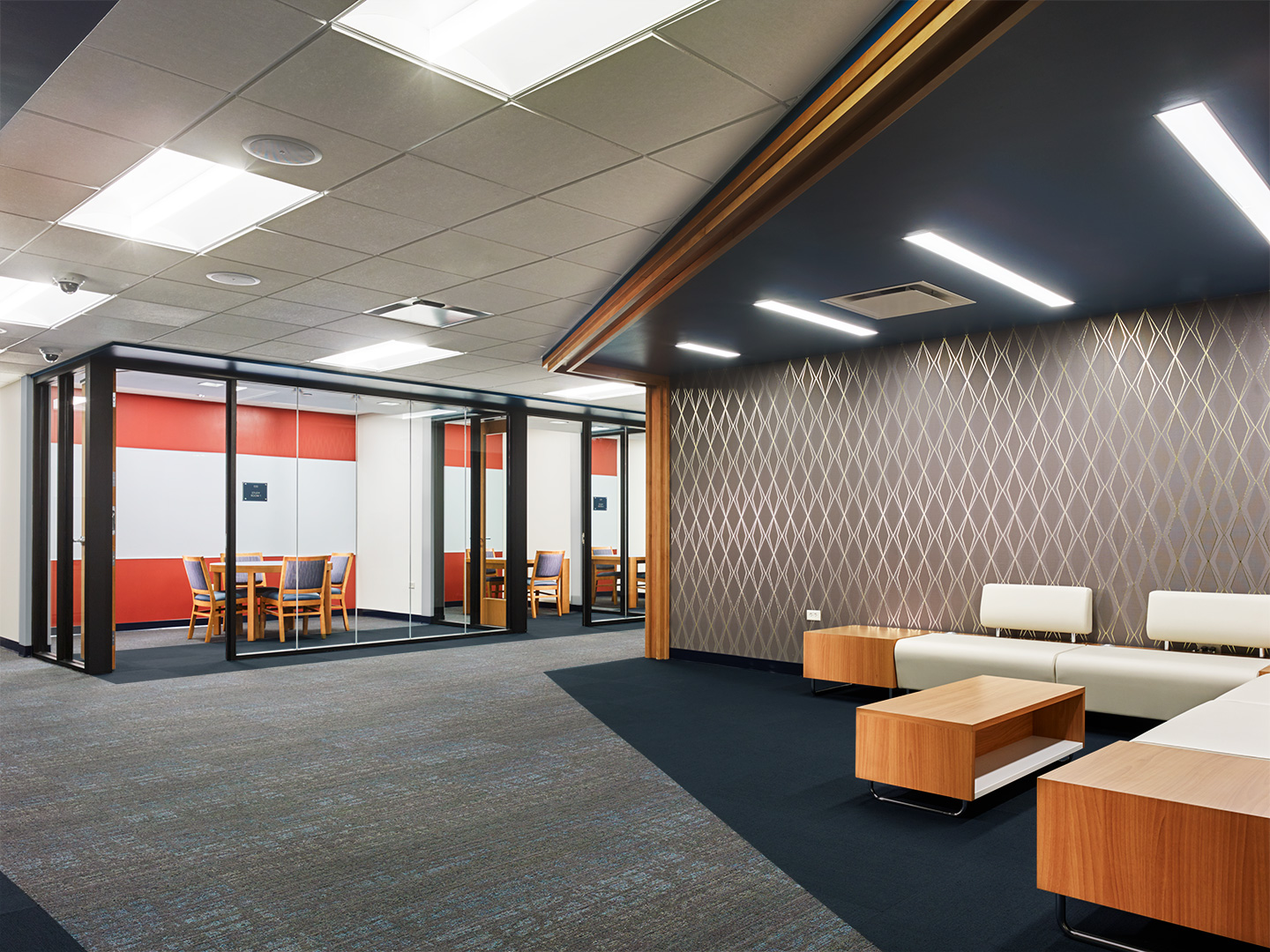 This generous lower entry foyer provides flexible use space and opens dramatically into group study rooms and a well-equipped maker space.