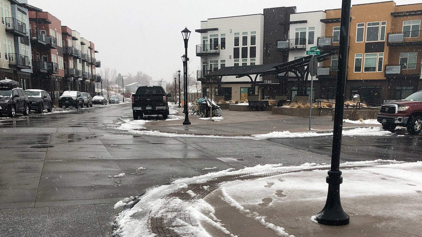We integrated active and passive public areas within the proposed infrastructure through urban plazas and the woonerf street section.