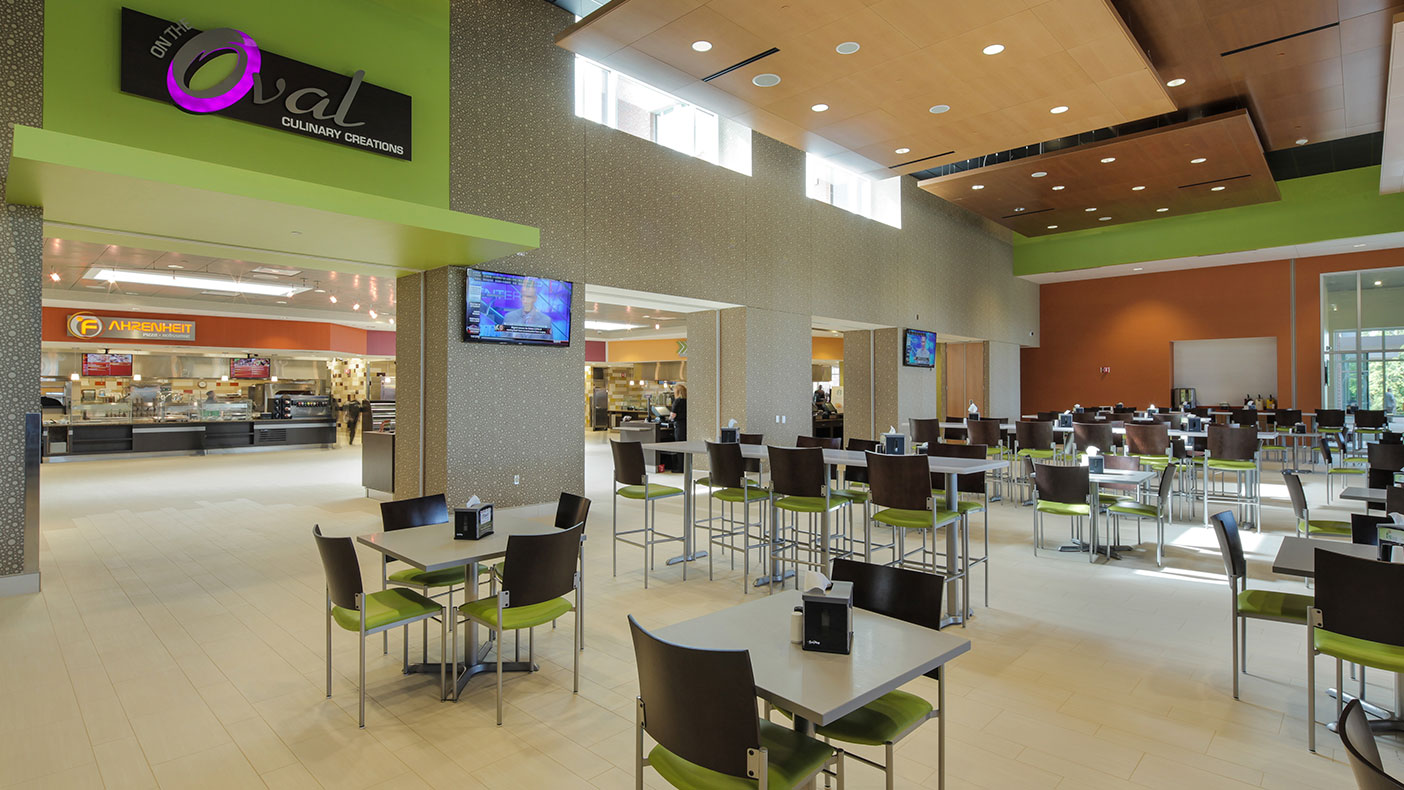 The project consisted of 20,000 square feet of kitchen and dining space, with enough room to fit 370 diners comfortably.