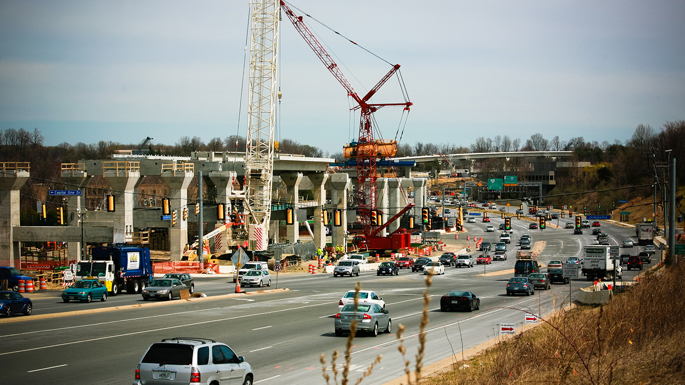 To address an anticipated influx of pedestrian traffic, our engineers developed a suite of signal timing plans for intersections across a busy thoroughfare.